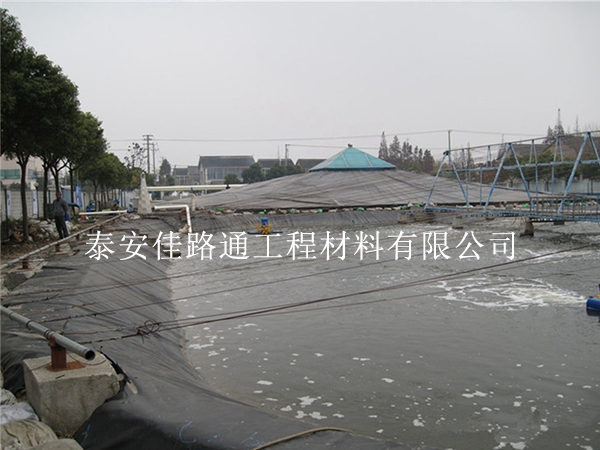 水產養殖防滲膜施工規格:精準操作,構建高效養殖環境 水產養殖防滲膜施工規格:精準操作,構建高效養殖環境
