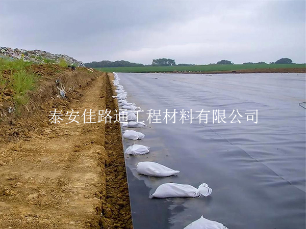 垃圾填埋場防滲膜施工細節注意事項:確保環境安全的每一步 垃圾填埋場防滲膜施工細節注意事項:確保環境安全的每一步