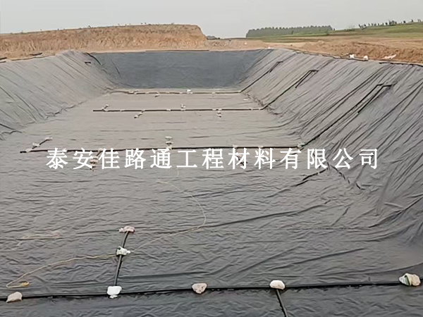 沼氣池防滲膜因環(huán)境破損?這樣應(yīng)對更有效 沼氣池防滲膜因環(huán)境破損?這樣應(yīng)對更有效