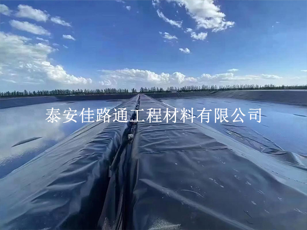 蓄水池防滲膜卸車驗收:別等鋪好再發現問題 蓄水池防滲膜卸車驗收:別等鋪好再發現問題