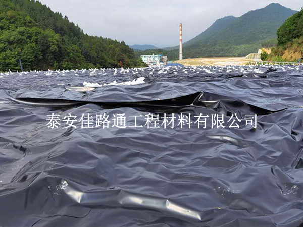 冬季施工難題多?垃圾填埋場(chǎng)防滲膜施工技巧來(lái)了 冬季施工難題多?垃圾填埋場(chǎng)防滲膜施工技巧來(lái)了